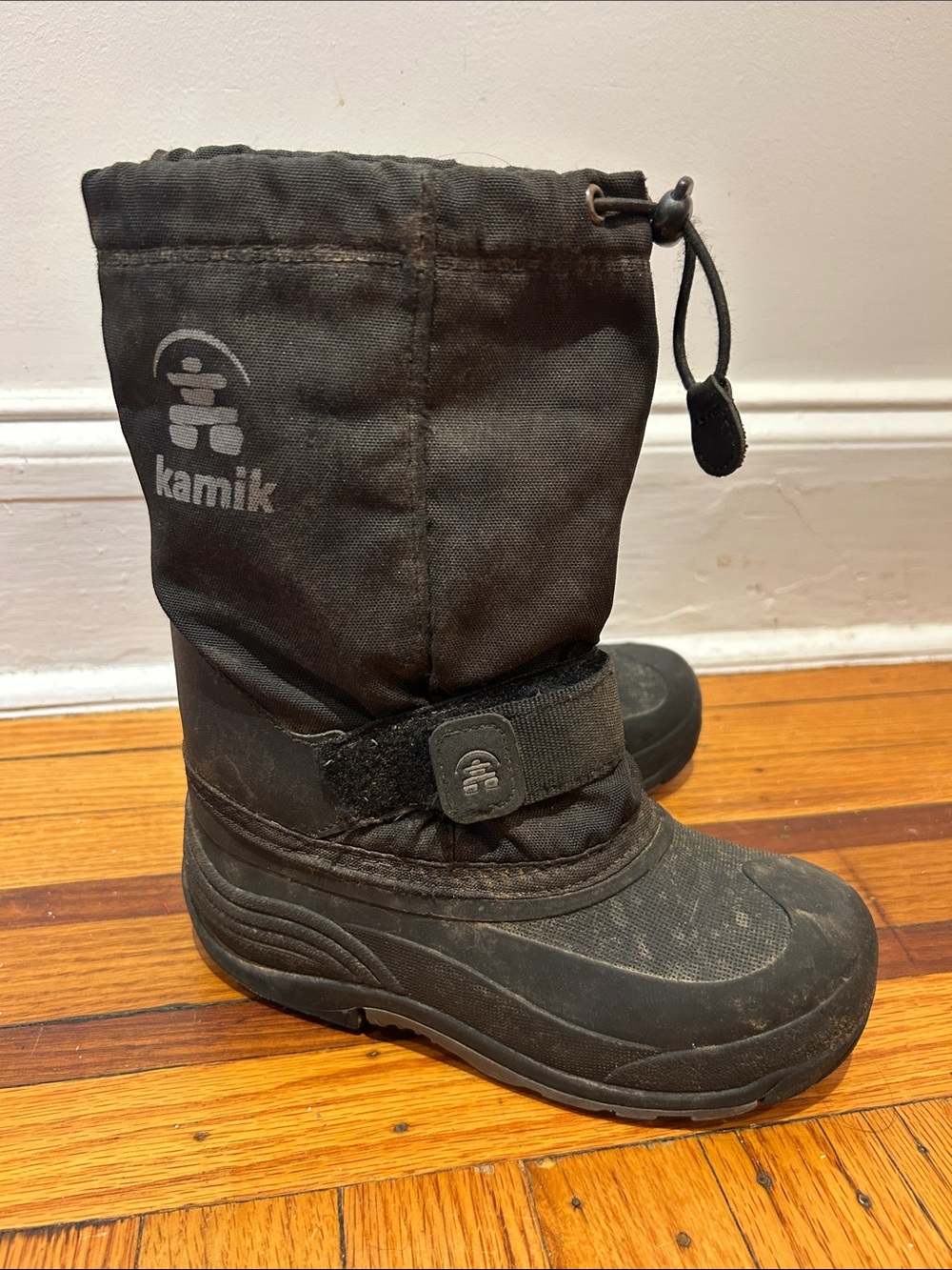 Kamik snow boots